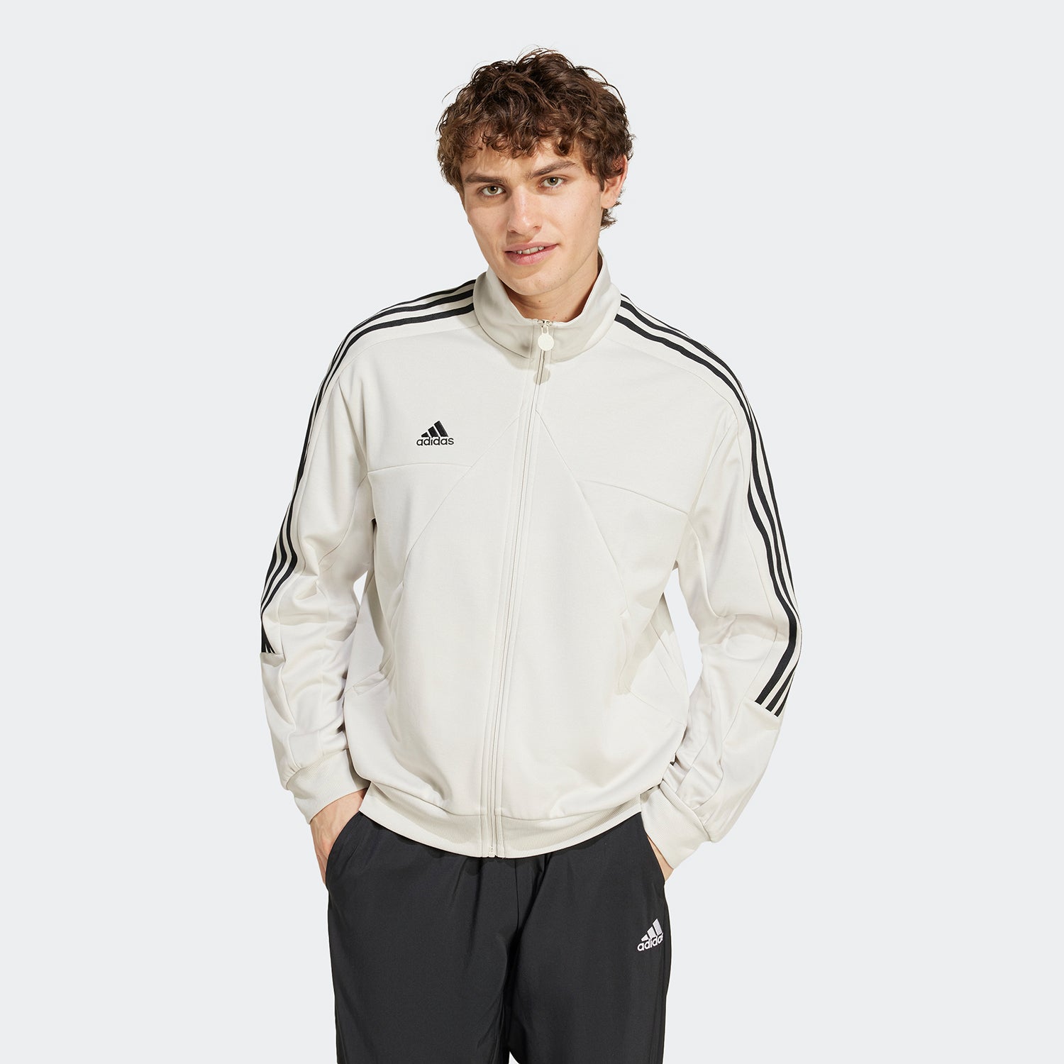 IY4286_3_APPAREL_On-