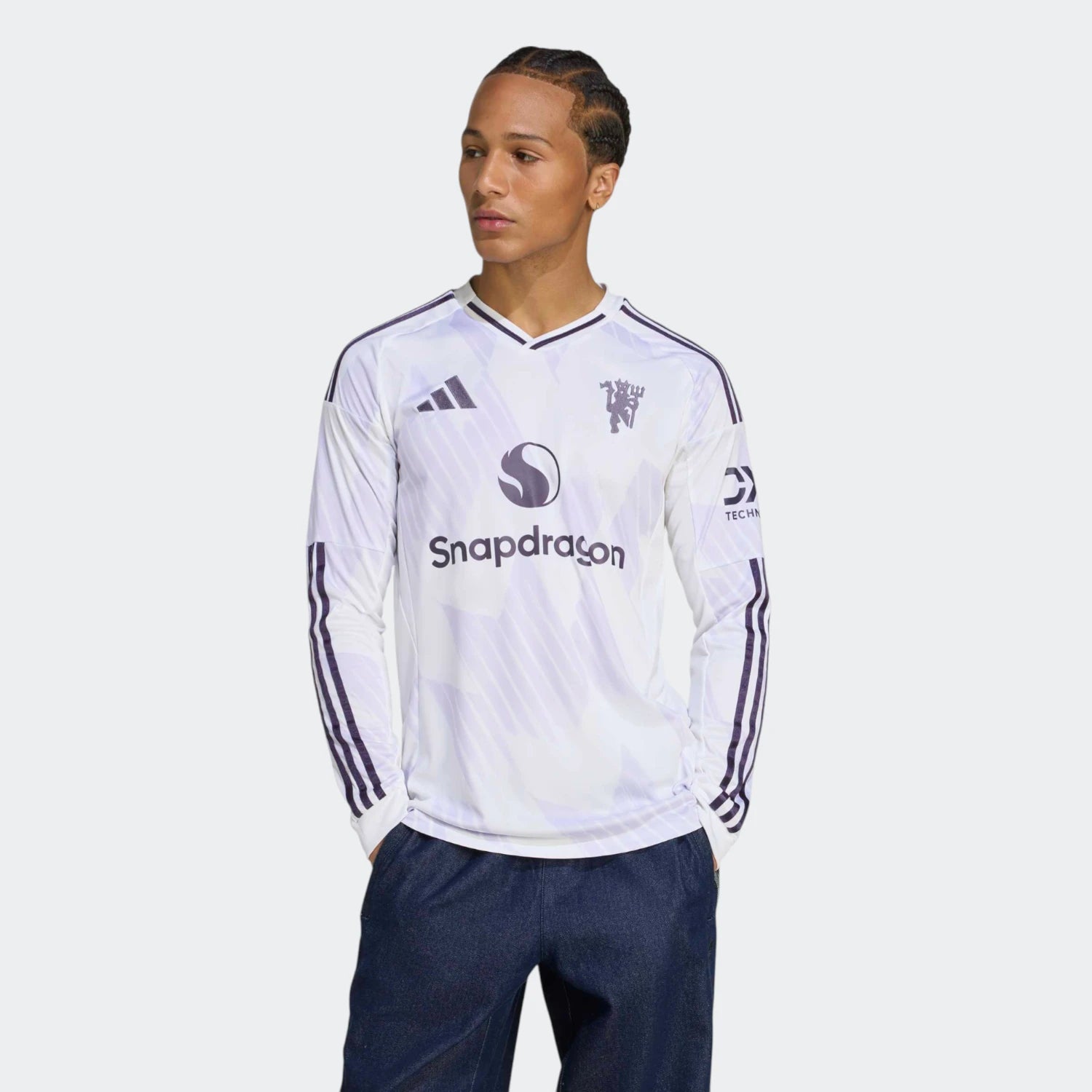 JP3025_3_APPAREL_OnModel_Stand