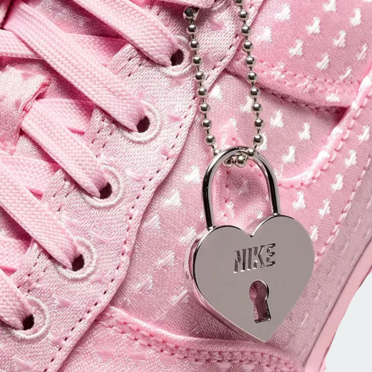 Nike Air Force 1 Low Pink Foam