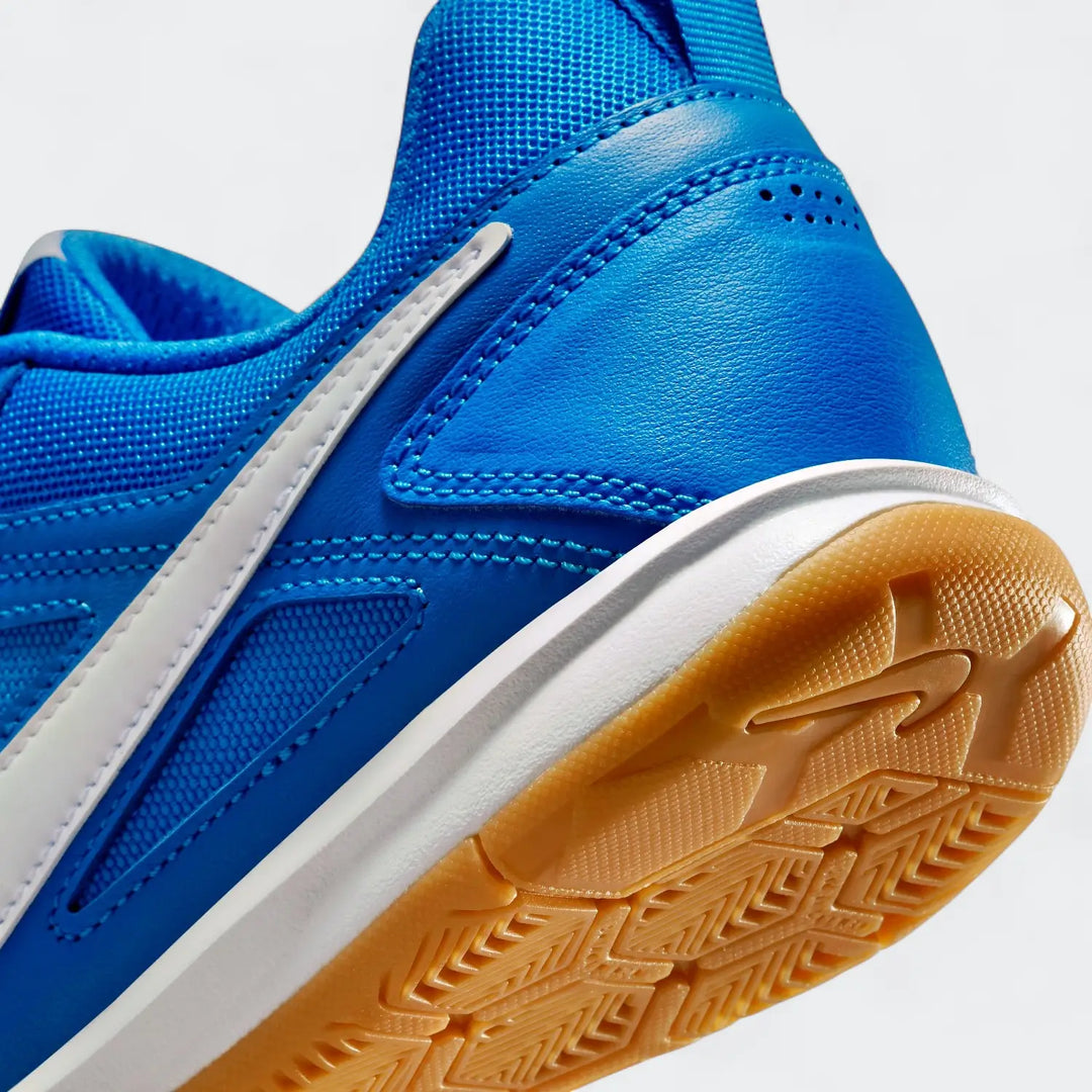 Nike Gato