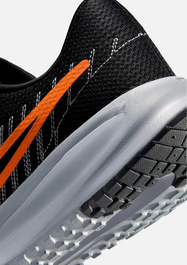 Nike Run Defy Black Sneakers