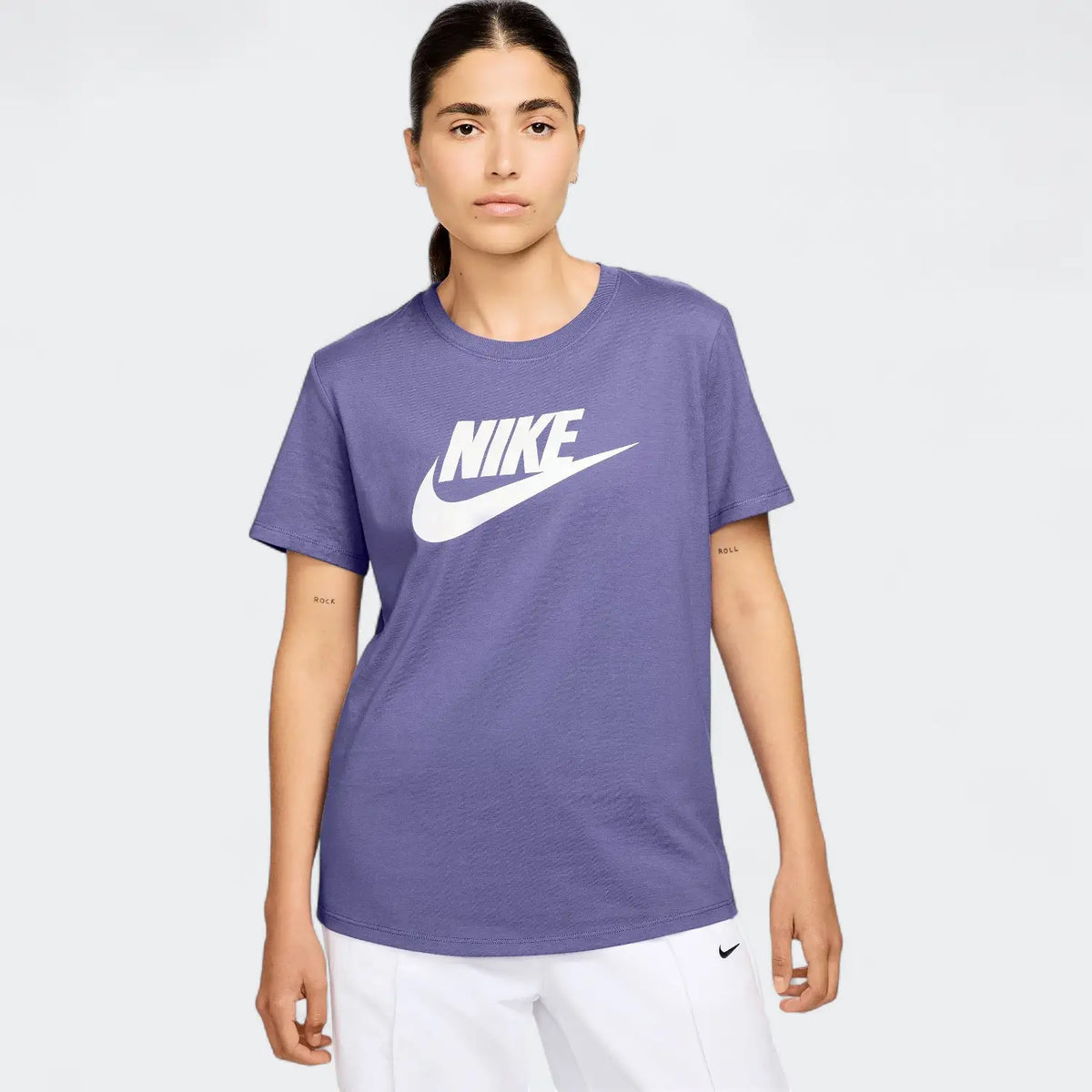 Nike Sportswear Essentials Women's Logo T-Shirt
