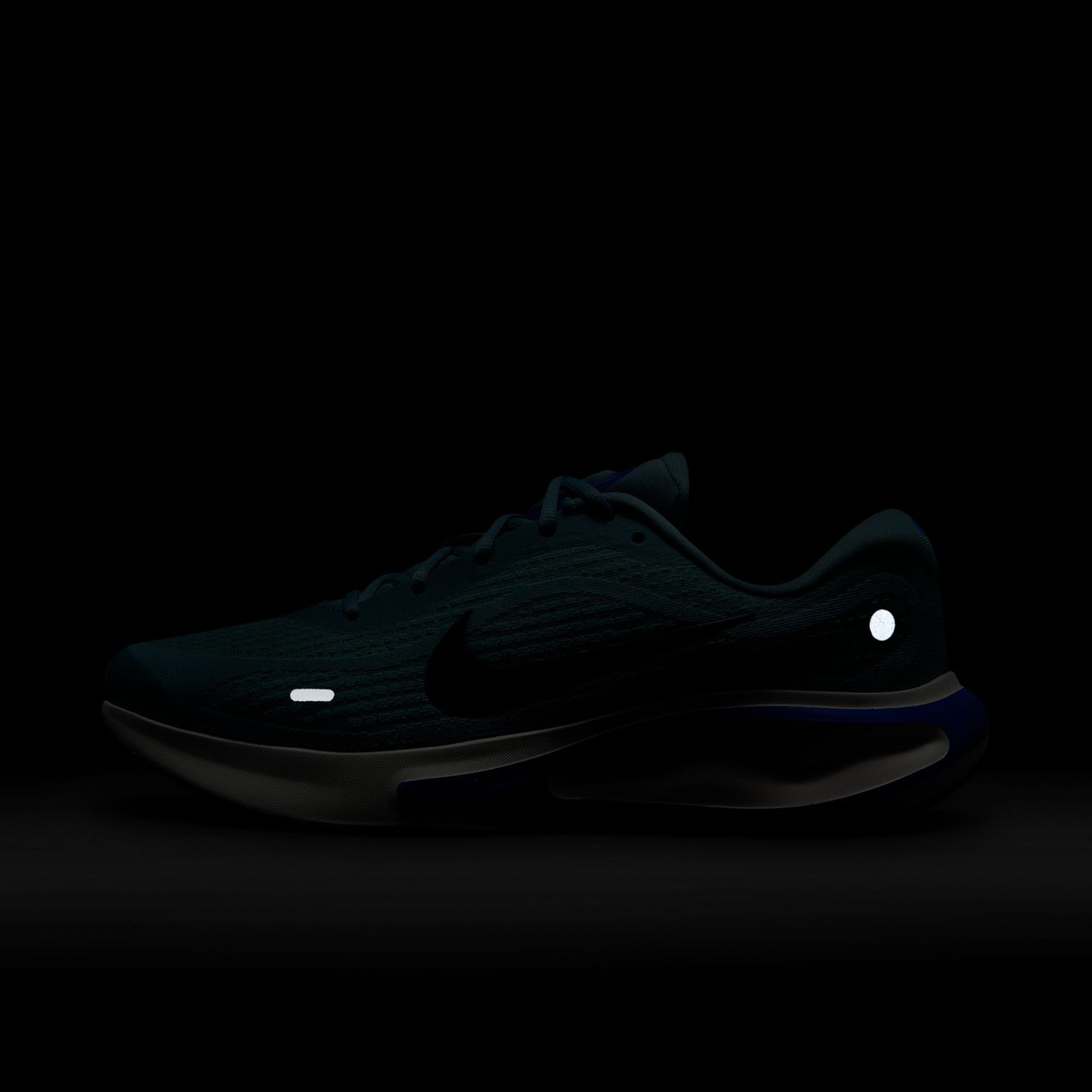 black nike men's running shoes