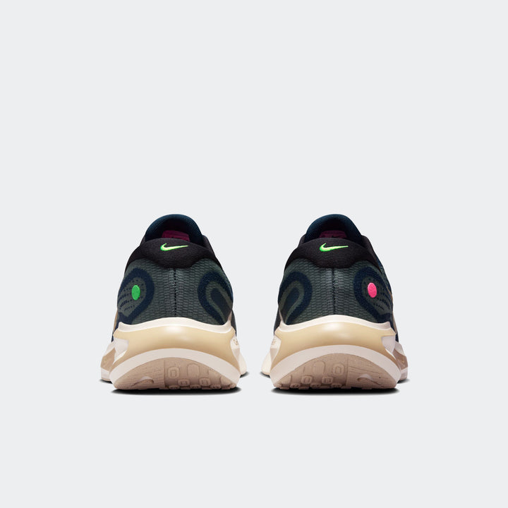 Men's Road Running Shoes