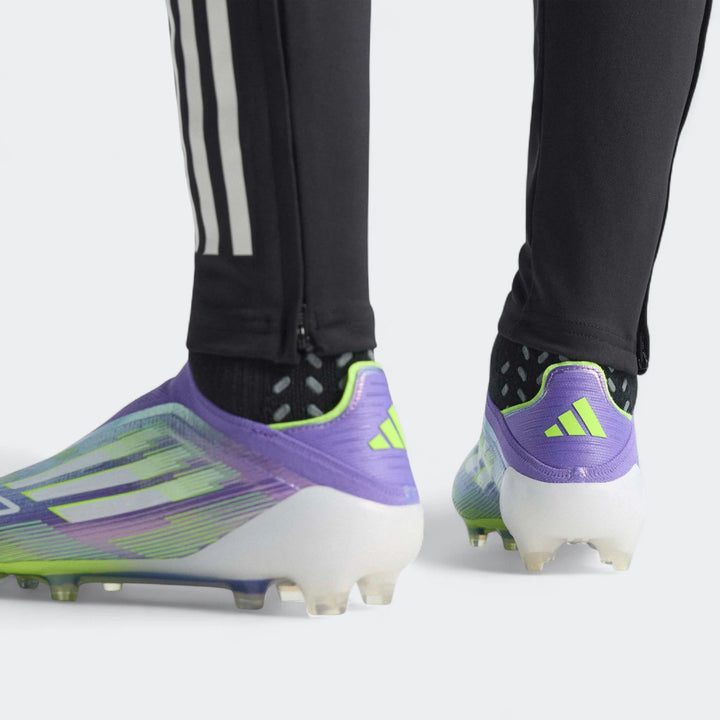 F50 Elite Laceless Firm Ground Boots