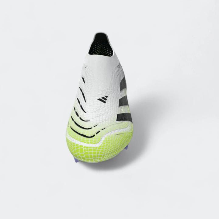Predator Elite Laceless Firm Ground Boots