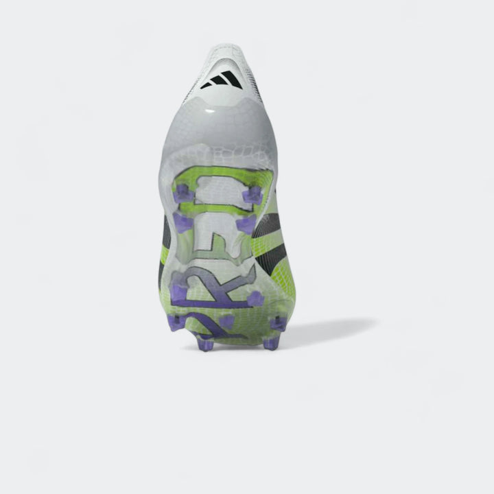 Predator Elite Laceless Firm Ground Boots