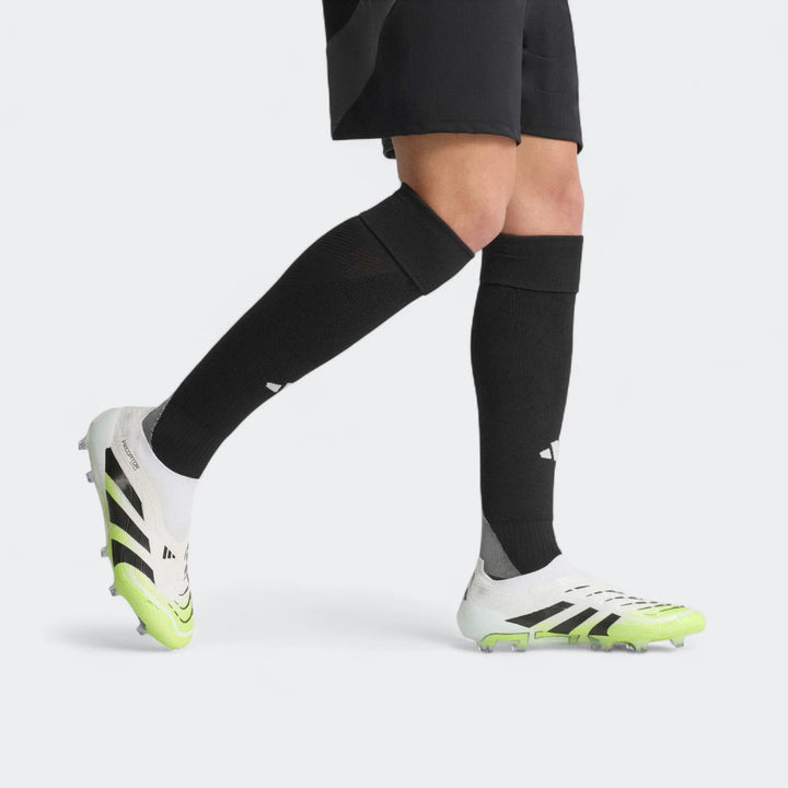 Predator Elite Laceless Firm Ground Boots