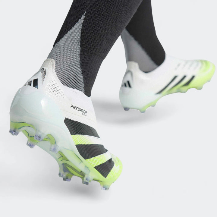 Predator Elite Laceless Firm Ground Boots