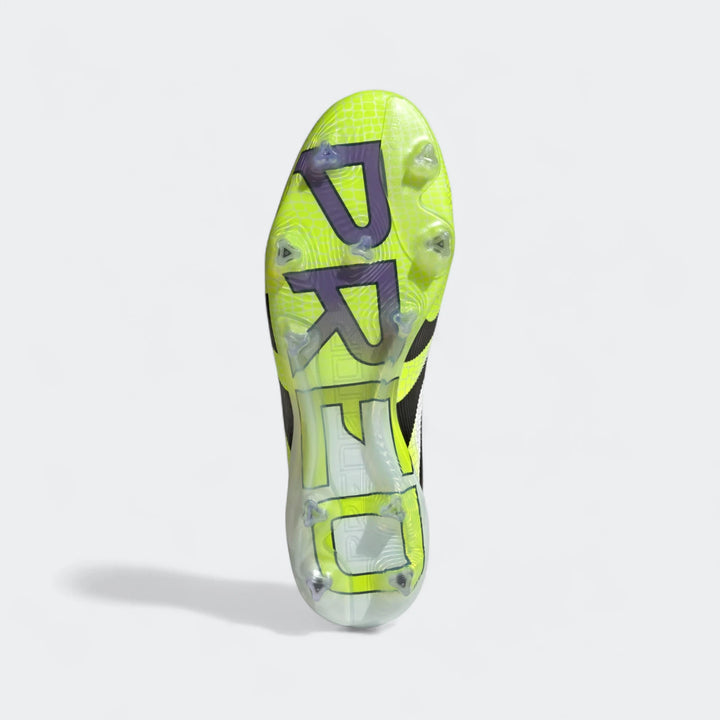 Predator Elite Laceless Firm Ground Boots