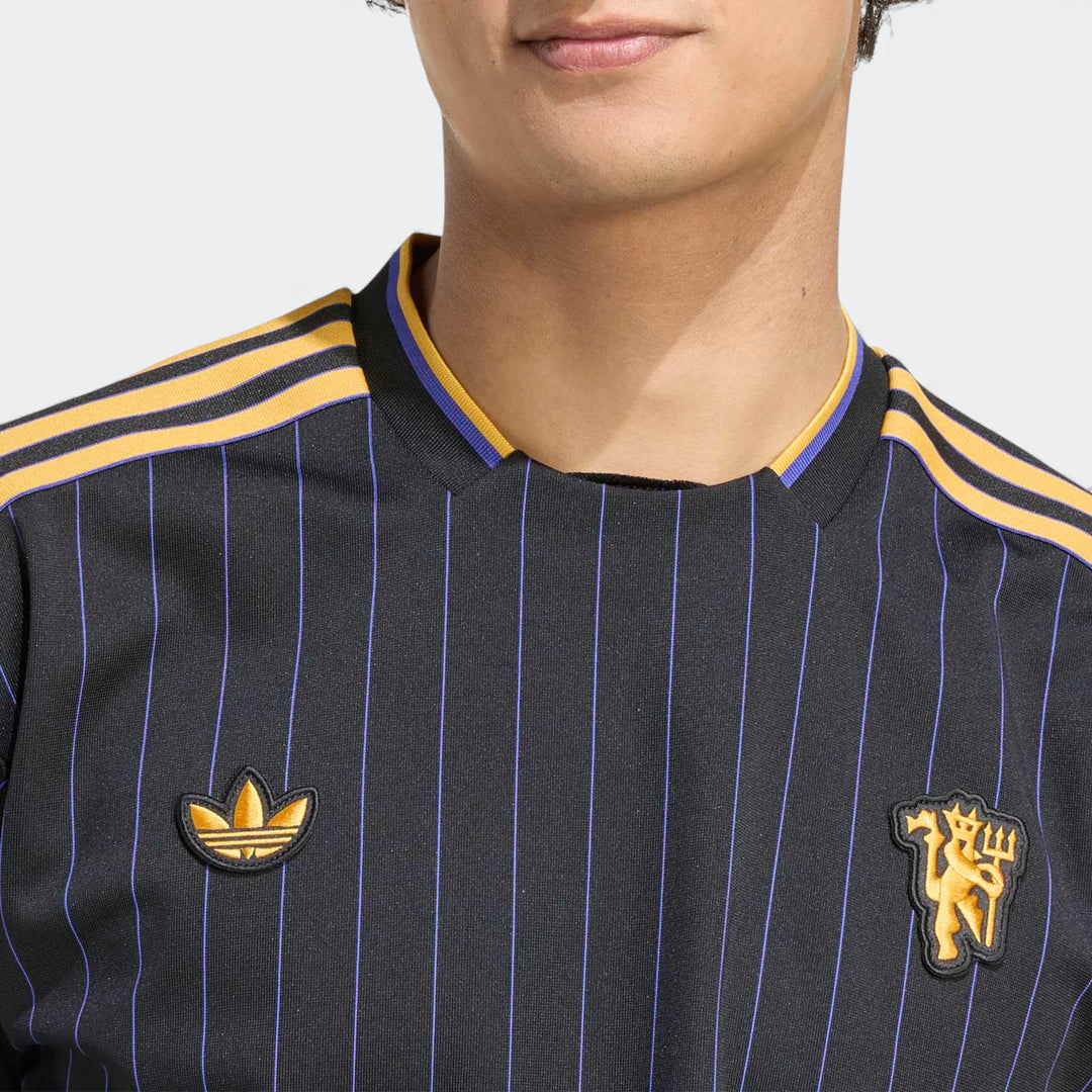 Manchester United Terrace Icons Jersey