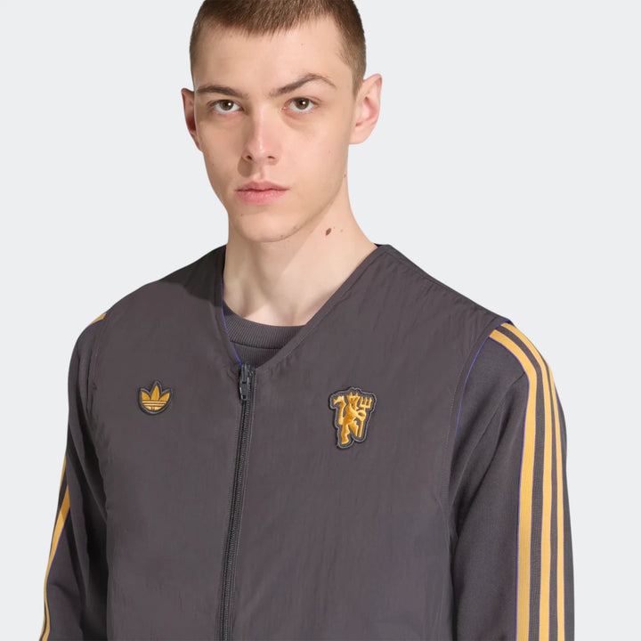 Manchester United Terrace Icons Vest