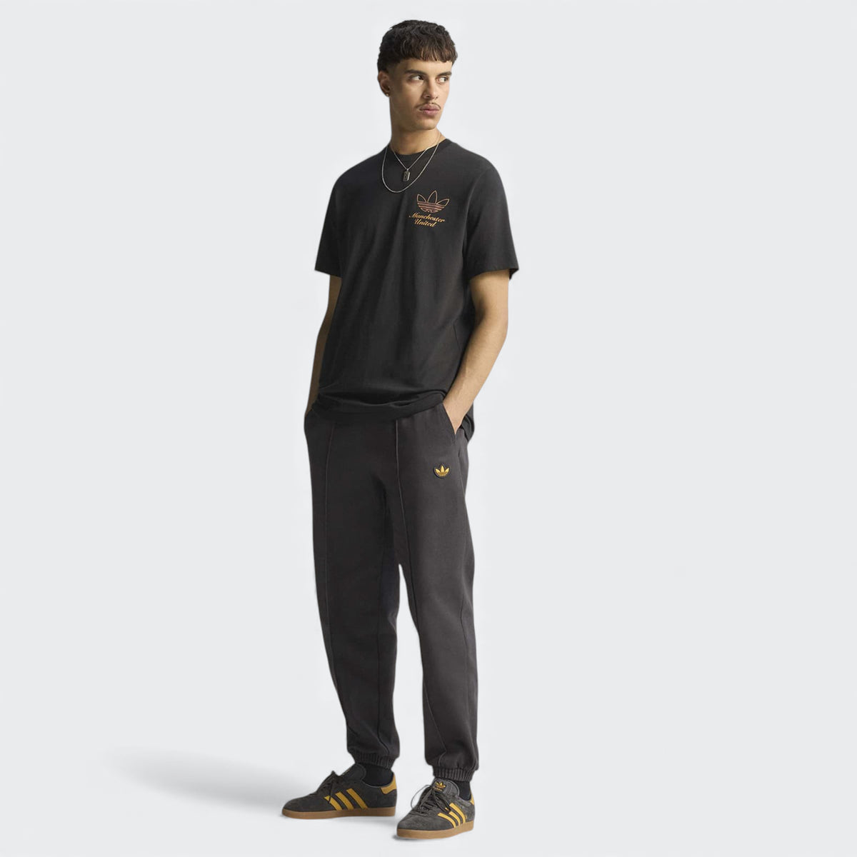 Manchester United Terrace Icons Graphic T-Shirt
