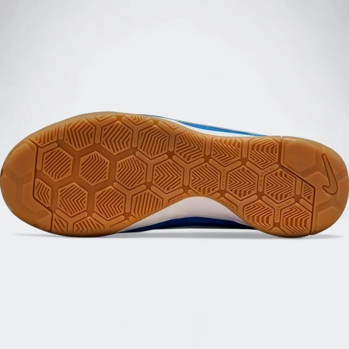 Nike Gato