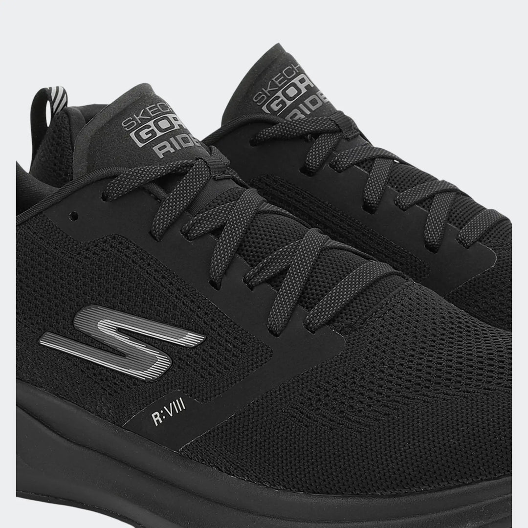 Go Run Ride 8 Black Sneakers