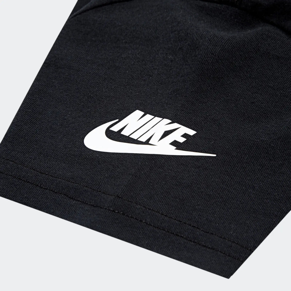 Nkb Nike Brandmark Swoosh Tee Black T-Shirts