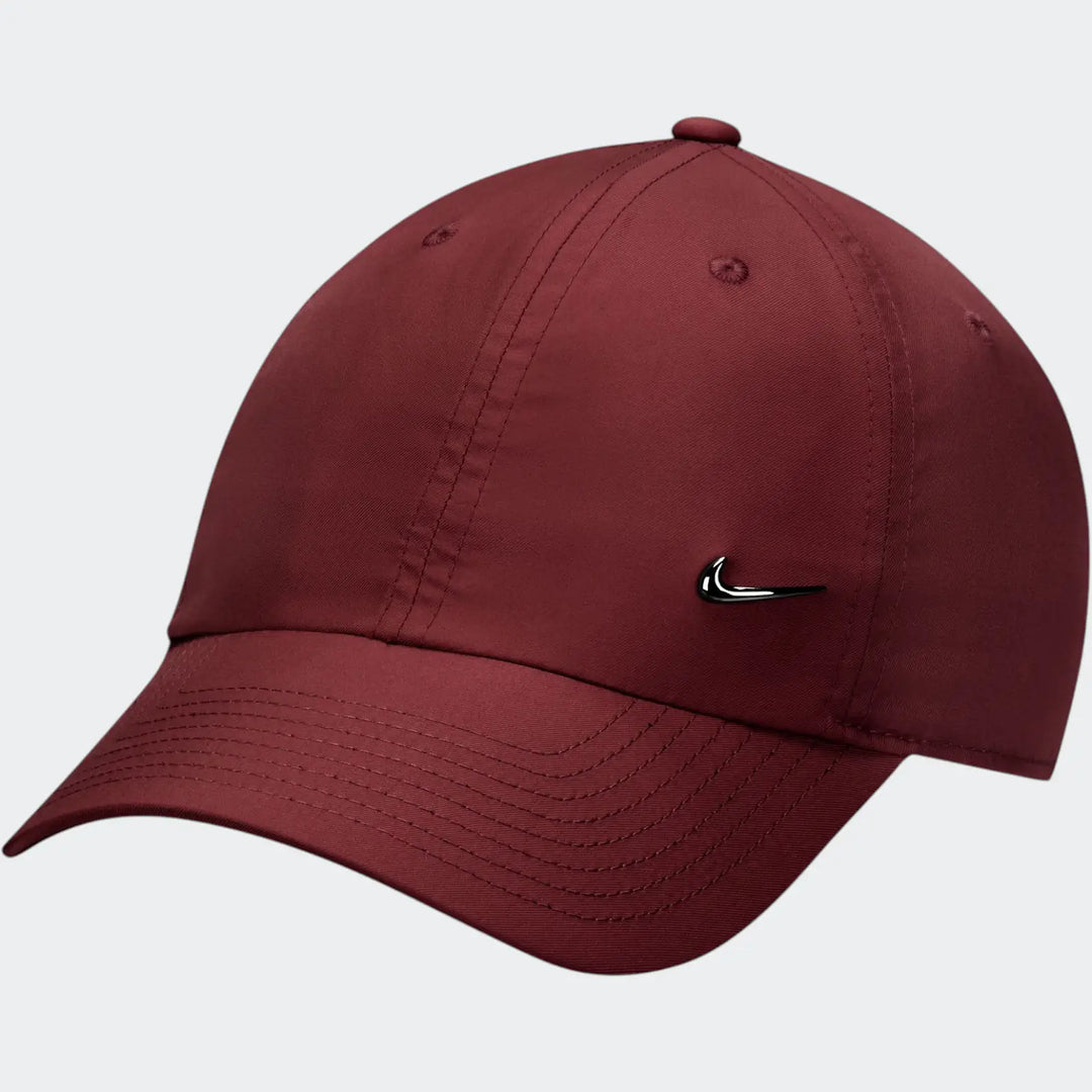 Nike Dri-Fit Club Unstructured Metal Swoosh Cap