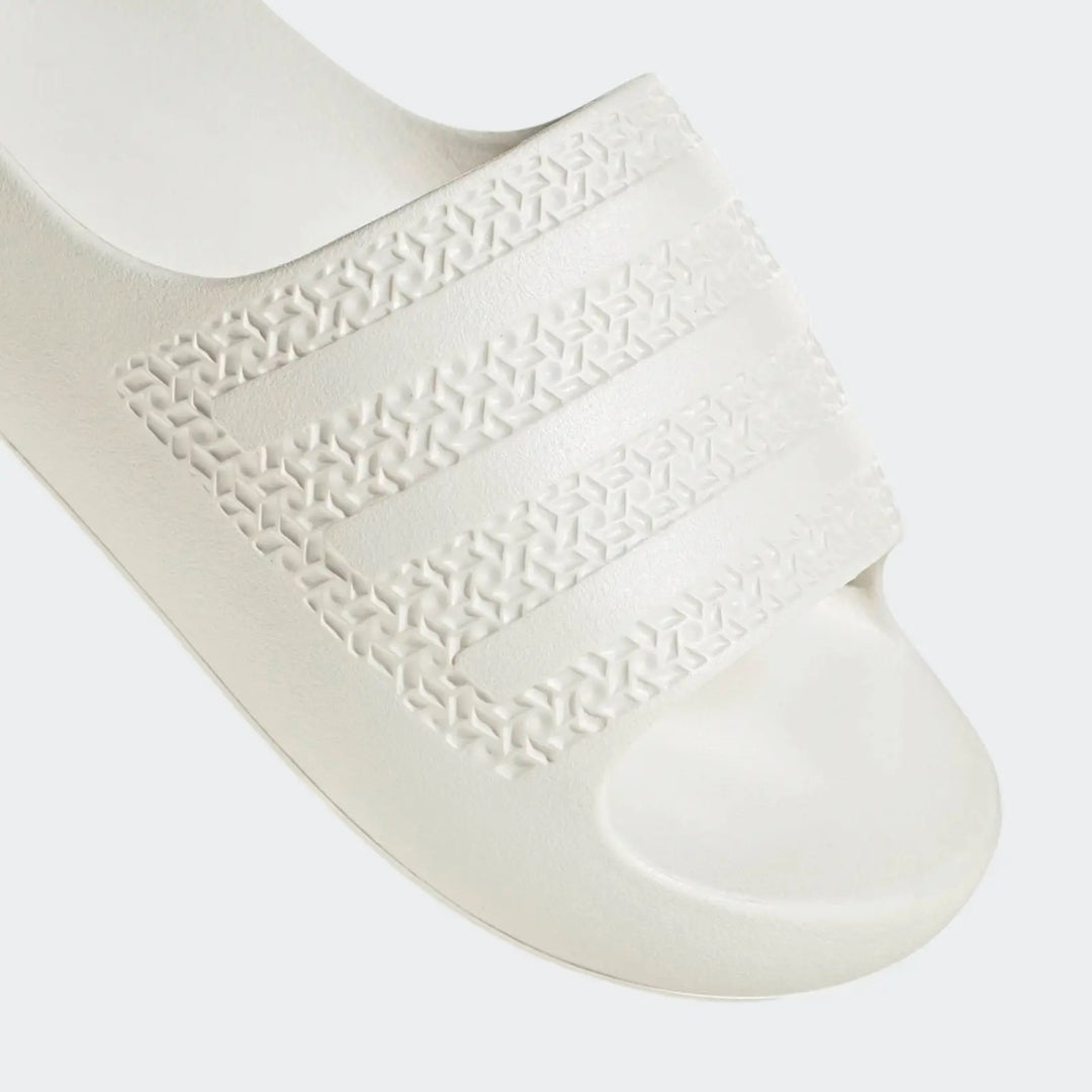 Adilette Ayoon Slides