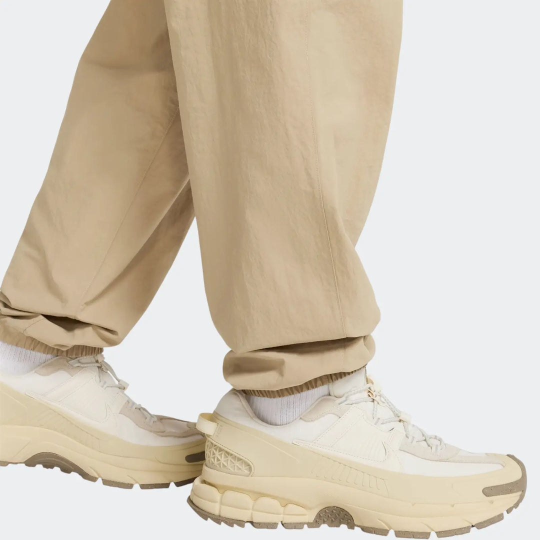 Nike Club Men's Woven Cargo Pants