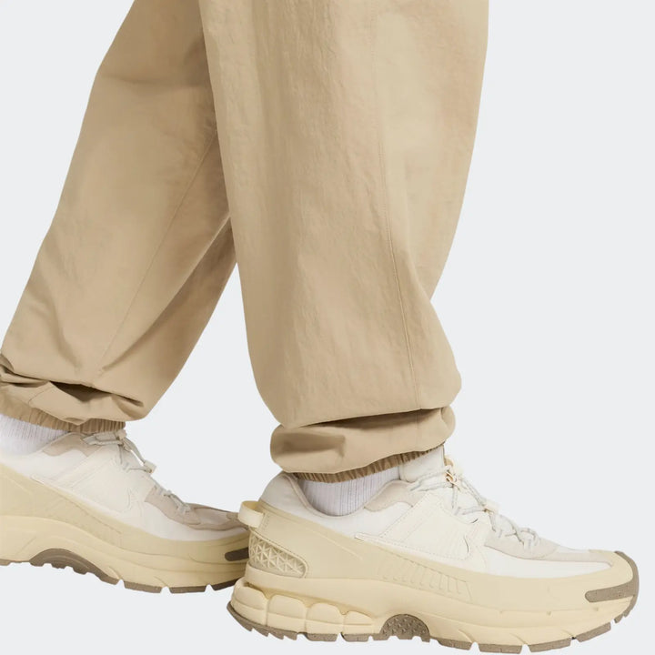 Nike Club Men's Woven Cargo Pants