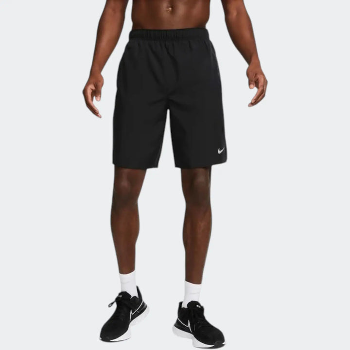 M Nk Df Challenger 9Ul Short Black Shorts