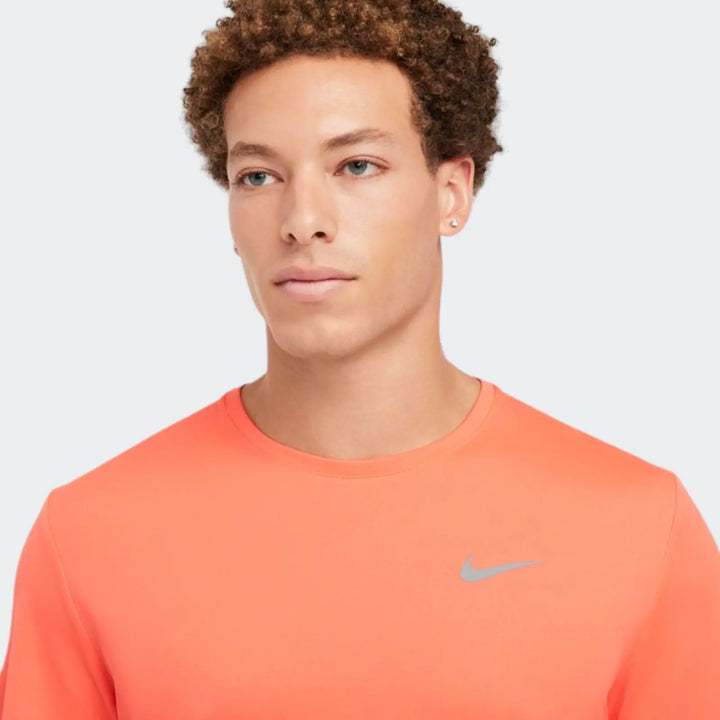 M Nk Df Uv Miler Ss Orange T-Shirts