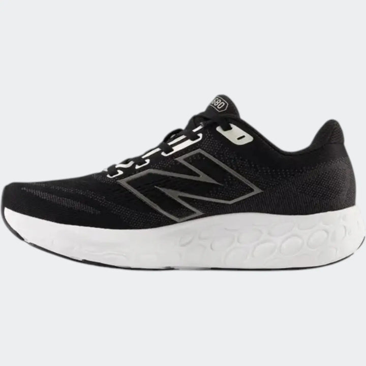 Fresh Foam 680 V8 Black Sneakers