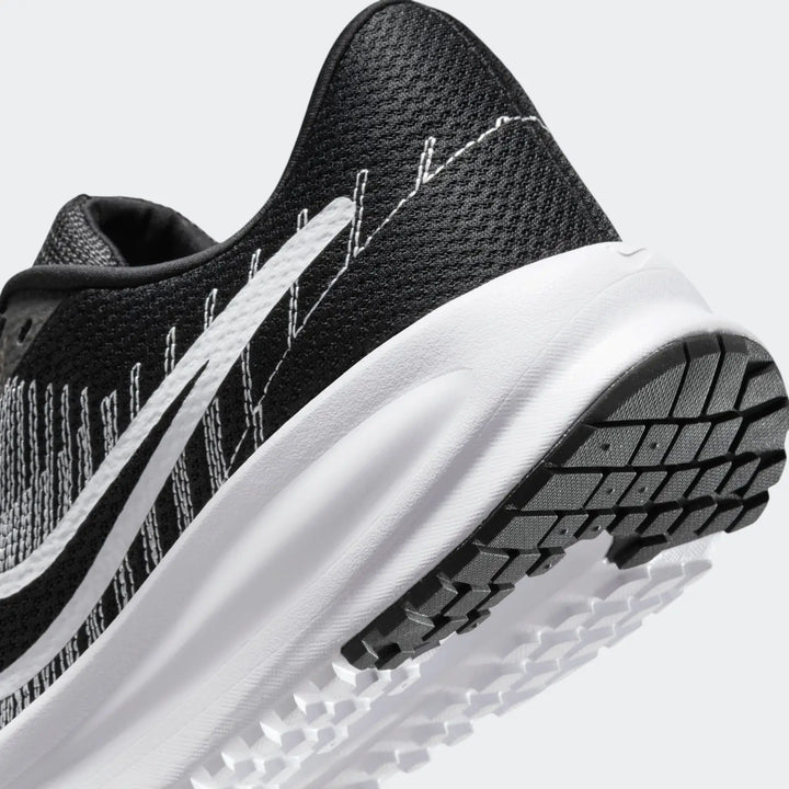 Nike Run Defy Men'S Road Running Shoes