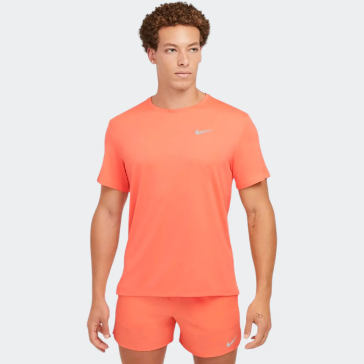 M Nk Df Uv Miler Ss Orange T-Shirts