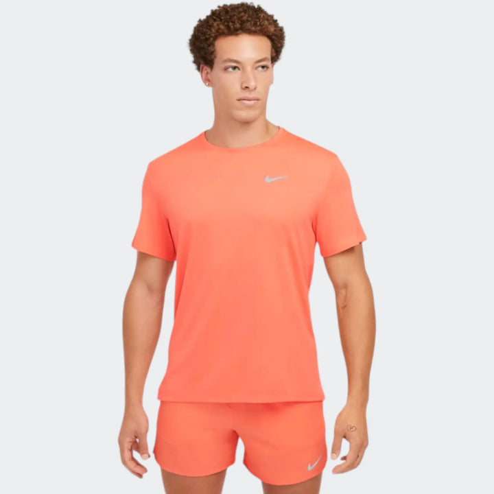 M Nk Df Uv Miler Ss Orange T-Shirts