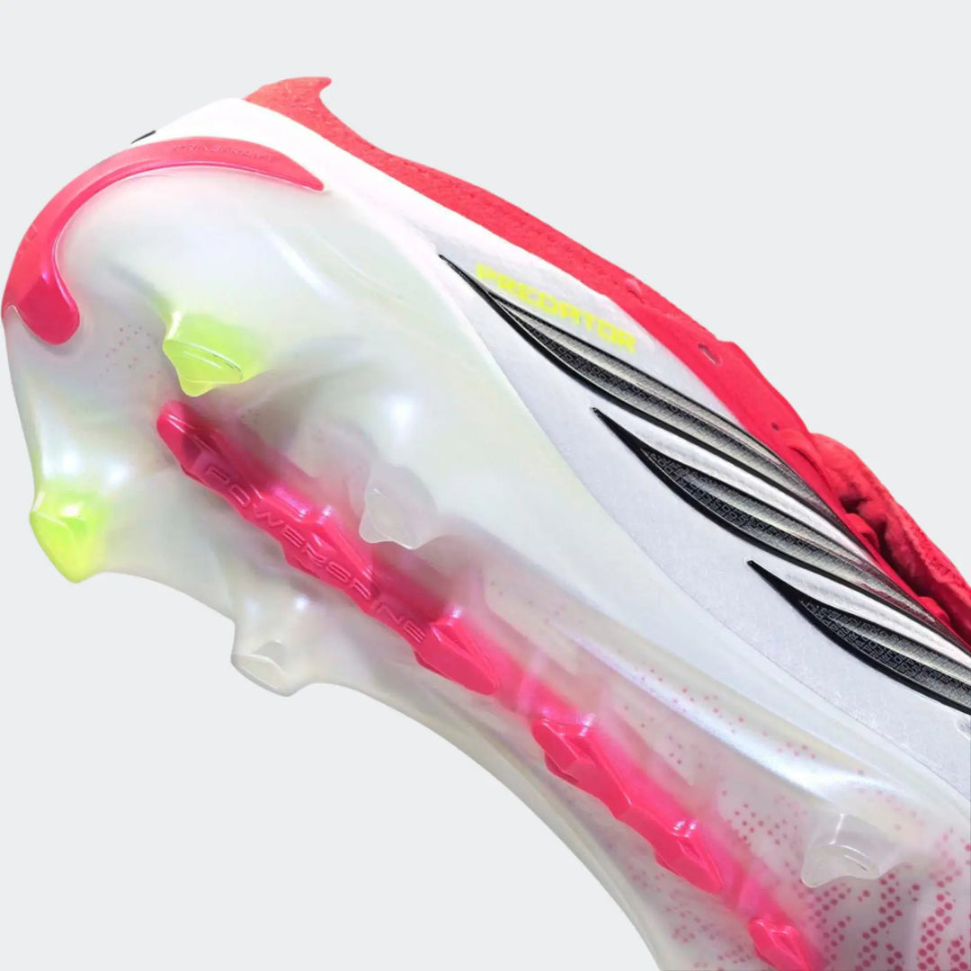 Predator Elite Fold-Over Tongue Firm Ground Football Boots