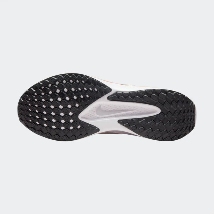Nike Quest 6 White Sneakers