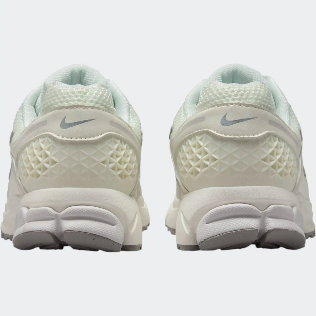 Nike Zoom Vomero 5 Men'S Shoes