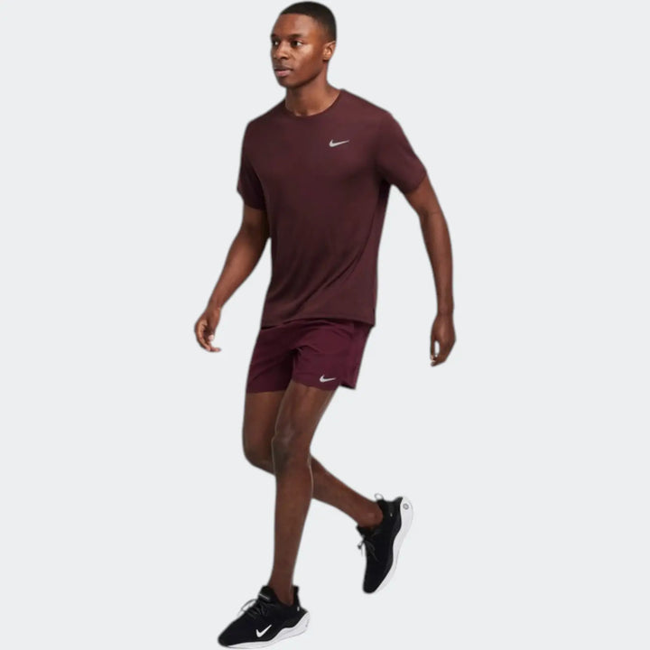 M Nk Df Uv Miler Ss Red T-Shirts