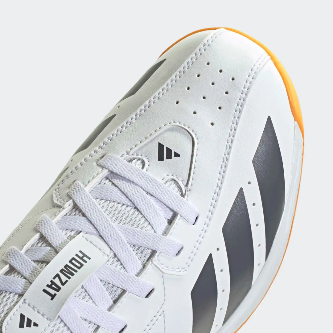 Howzat Spike Trainers