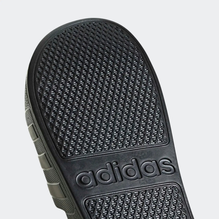 Adilette Aqua Slides