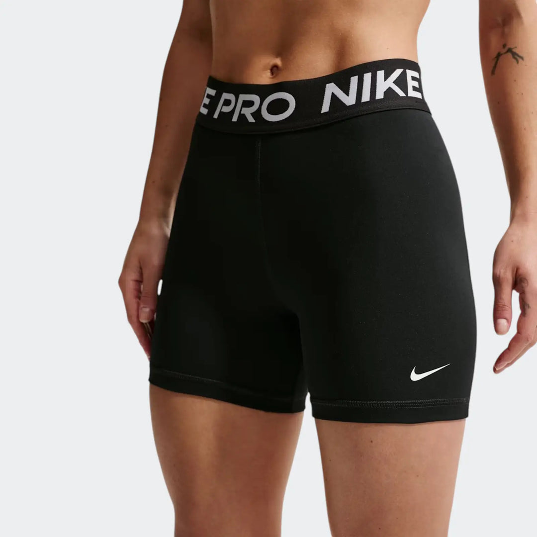 W Np 365 Short 5In Black Shorts