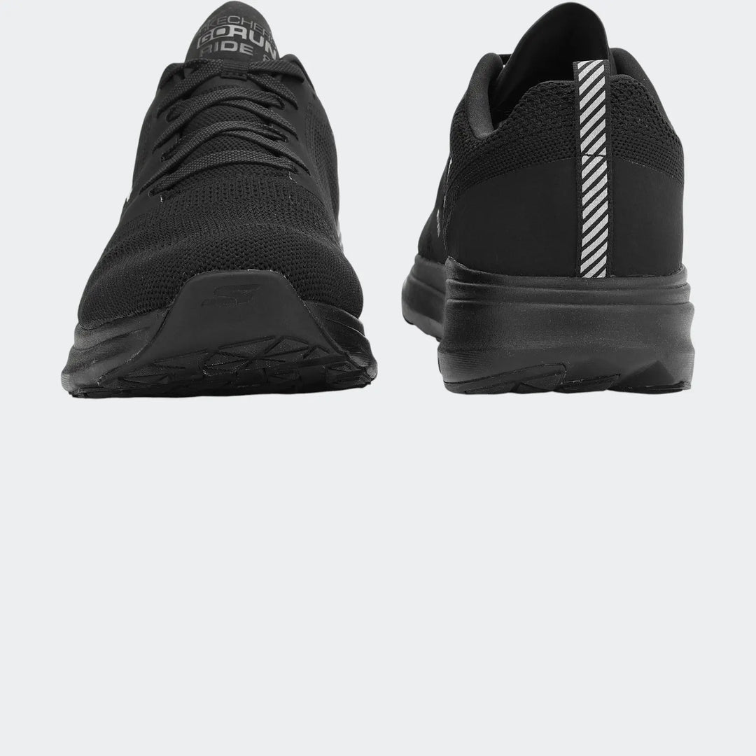 Go Run Ride 8 Black Sneakers