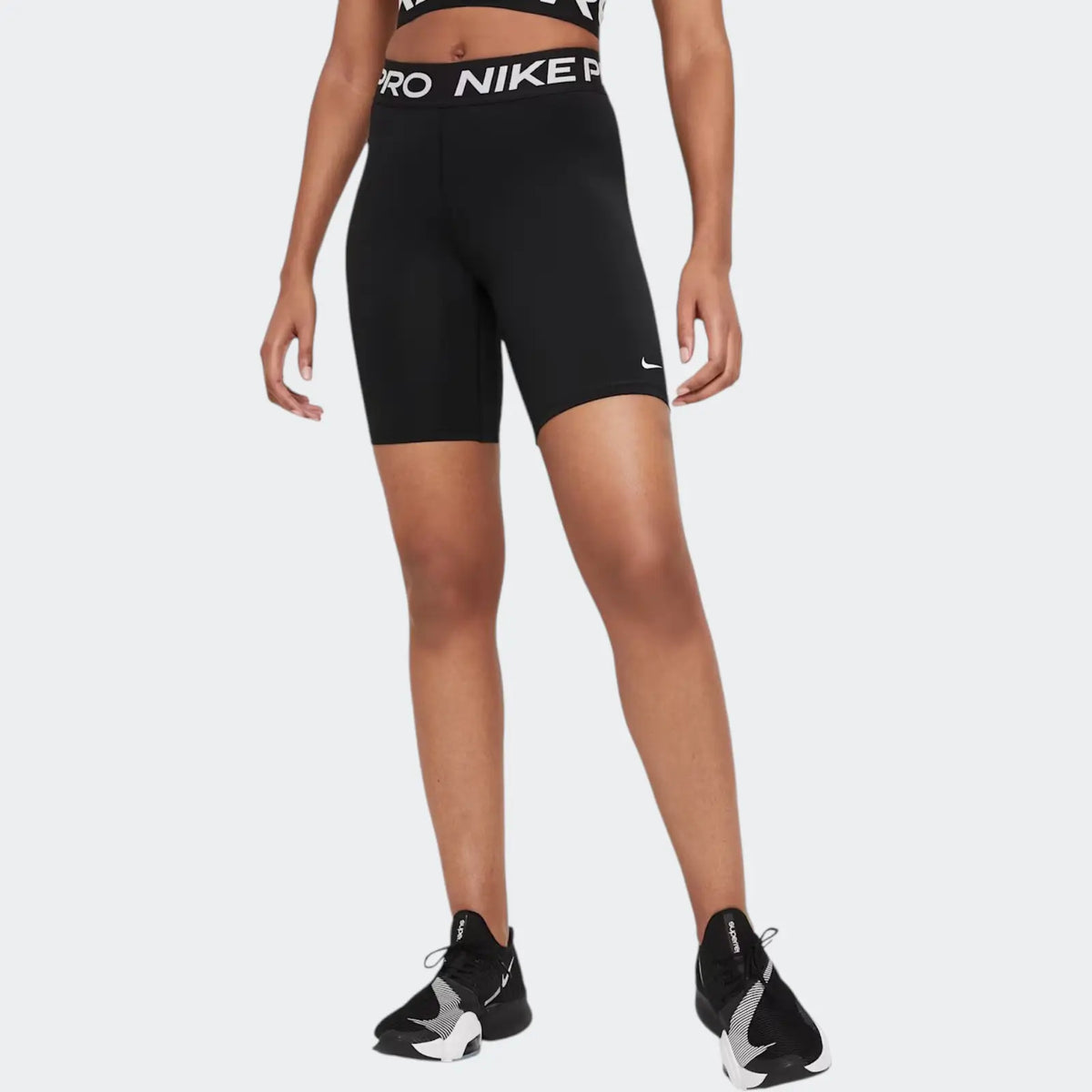 W Np 365 Short 8In Black Shorts