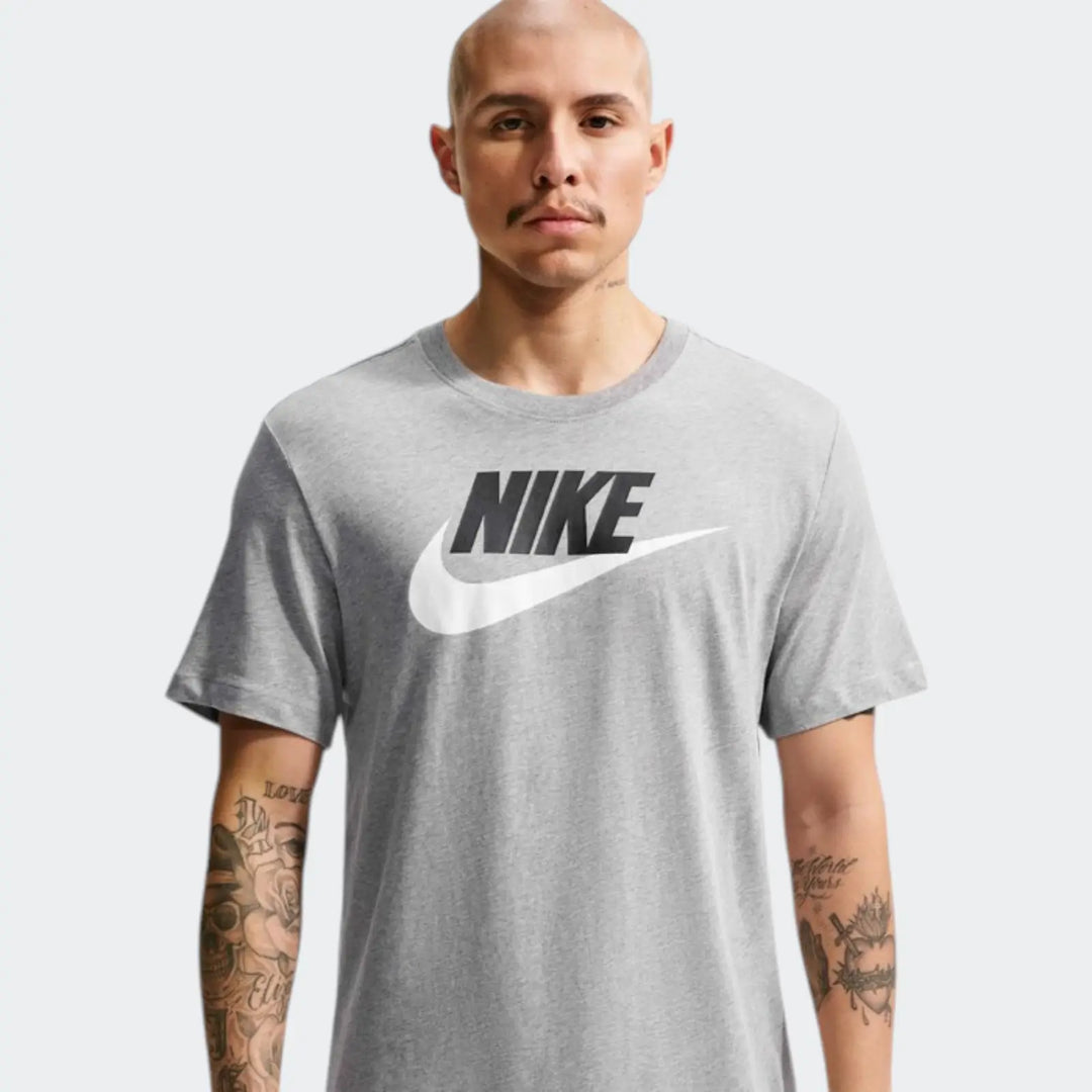 M Nsw Tee Icon Futura Grey T-Shirts