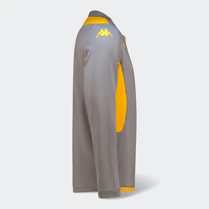 Kappa Kaizer Chiefs Muzira Pro 2 Am 26/27 men's grey and yellow long-sleeve jacket, side view.