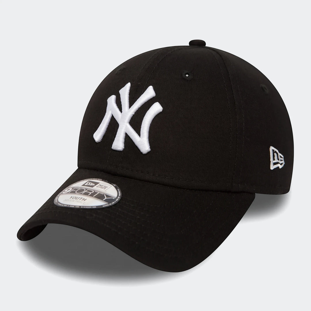 Black New Era New York Yankees youth baseball cap with white embroidered logo on a white background.
