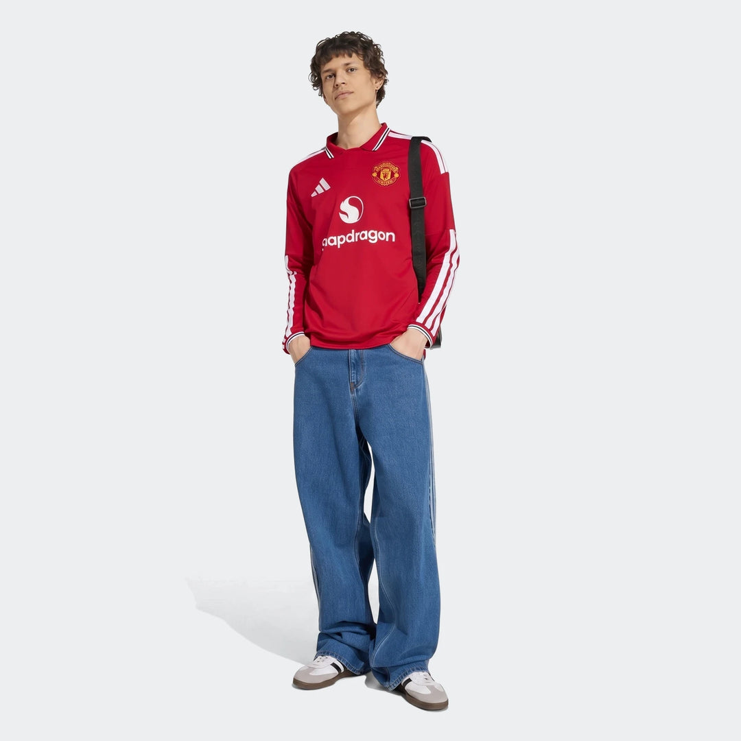 Manchester United 26/27 Long Sleeve Home Jersey in red with white sleeve stripes and club crest, front view.