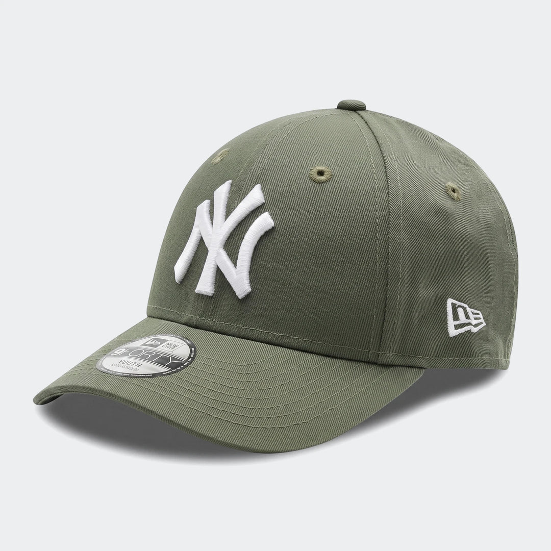 New Era 9Forty New York Yankees youth baseball cap in olive green with a white embroidered NY logo.