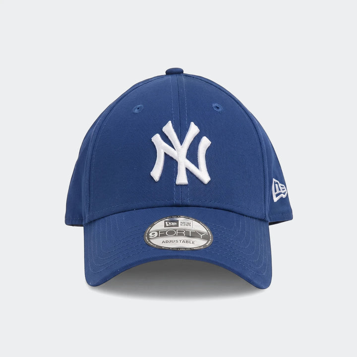 Front view of a blue New Era 9FORTY Todd League Essential baseball cap featuring a white embroidered New York Yankees logo.