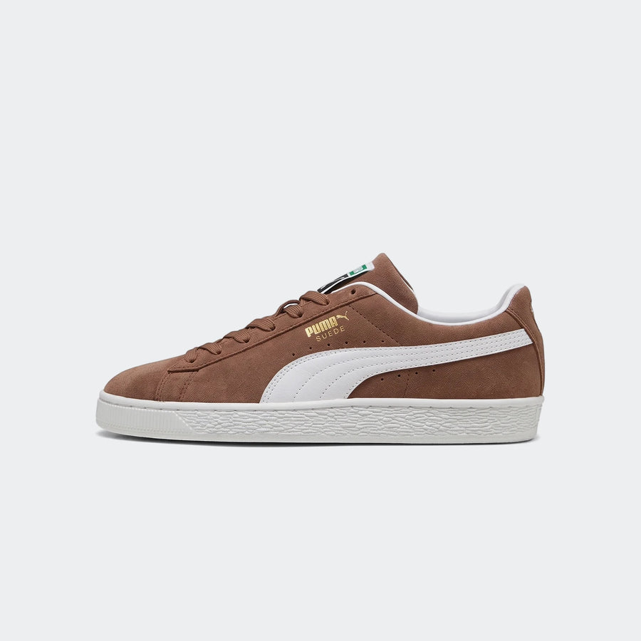 A single men's Puma Suede Classic Haute Coffee/White sneaker, crafted from brown suede with a white formstrip and rubber
